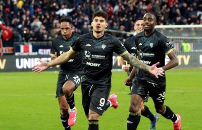 Florinel Coman a intrat pe teren și a decis Cagliari - Parma la prima atingere de balon! Execuție de mare finețe a românului, un DEBUT MEMORABIL în Serie A
