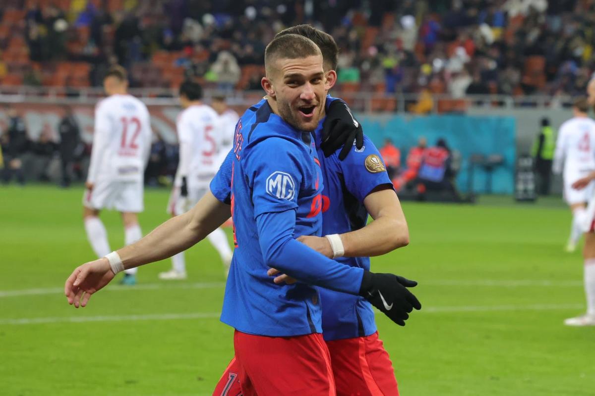 Gigi Becali, după lecția de fotbal predată de FCSB: „Sunt de 25 de ani în fotbal, abia acum am învățat și eu ceva” + De ce l-a scos pe Gheorghiță la pauză