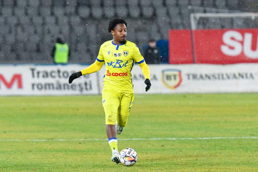 Tidiane Keita „Blat” în Superliga, Gigi Becali a dezvăluit aranjamentul din culise: „M-a sunat și m-a rugat: «Zi că îl vrei, ca să îl ia Șucu». Am zis să-i ajut”