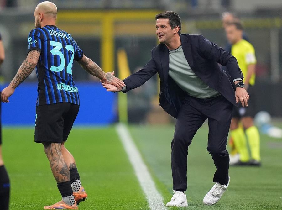 Federico Dimarco are cel mai bun sezon al carierei sub comanda lui Cristi Chivu la Inter / Foto: Imago Inter i-a decis soarta lui Cristi Chivu! Gazzeta dello Sport anunță: „Nerazzurrii au votat, iar contractul e deja pregătit!”