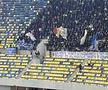 Duelul galeriilor în Dinamo - Craiova » Mesaje ironice afișate de suporteri: „Ați venit la capitală, cum ați strâns bani de bilet?”
