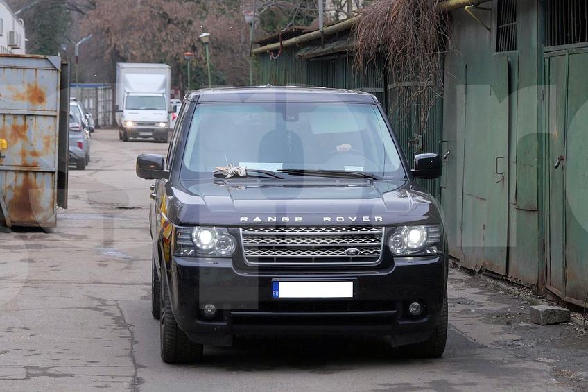 Mircea Lucescu a fost preluat de șoferul personal // foto: GSP