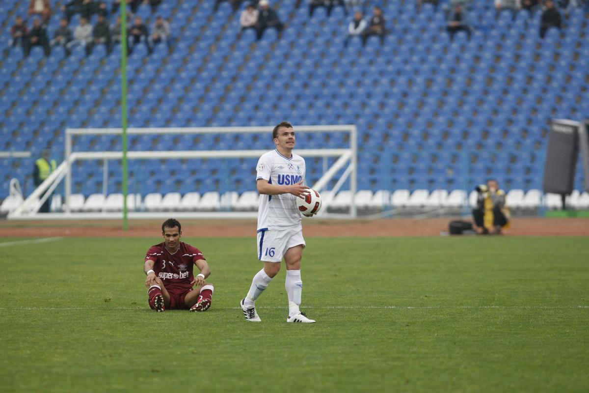 „Acum o să spuneți iar că sunt rasist” » A jucat în Franța, are 500 de meciuri în Superliga și explică diferența: „Nu mi-e rușine să recunosc”