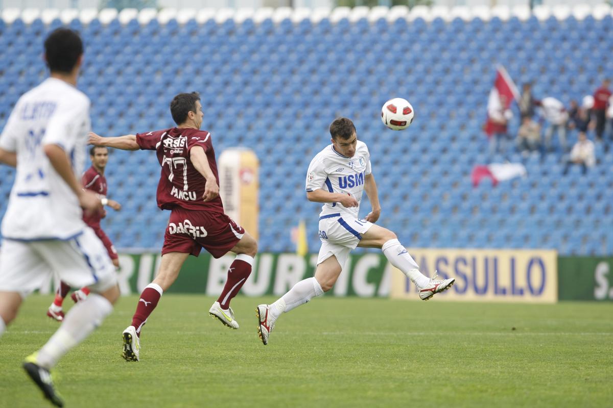 „Acum o să spuneți iar că sunt rasist” » A jucat în Franța, are 500 de meciuri în Superliga și explică diferența: „Nu mi-e rușine să recunosc”