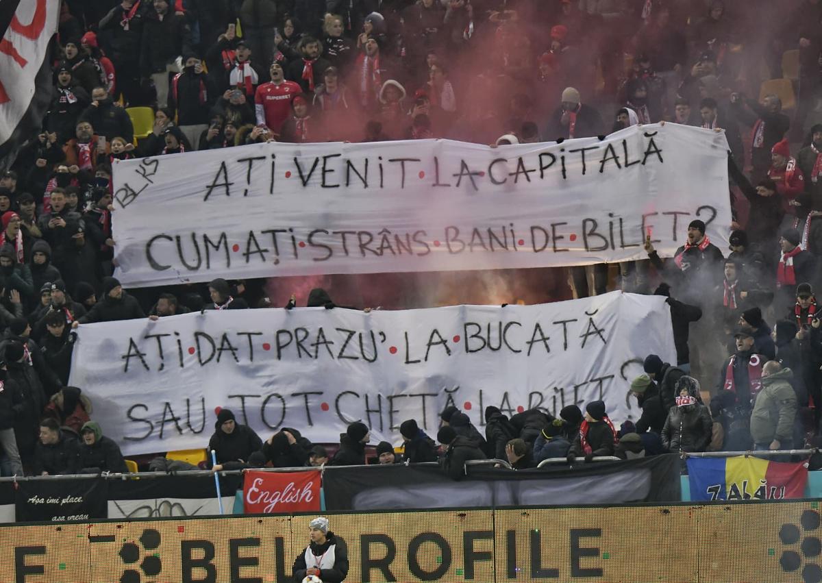 Mesajele afișate de suporteri la Dinamo - Universitatea Craiova, etapa 26 din Superliga