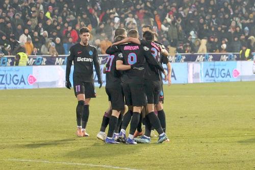 FCSB s-a impus fără probleme la Galați // FOTO: Andrei Furnigă (GSP.ro)