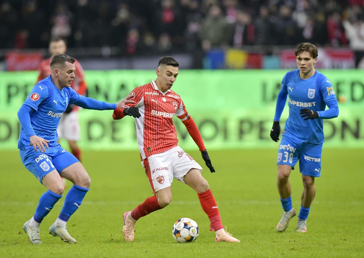 Andrei Nicolescu nu l-a iertat după Dinamo - Craiova: „Neinspirat, nu înțeleg de ce se complică!” » Laude pentru un adversar: „Un talent incredibil”