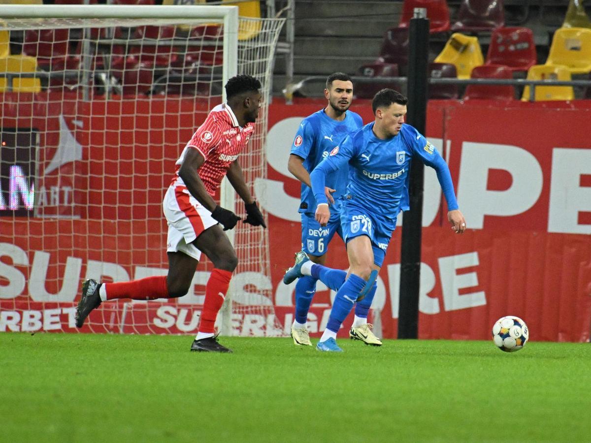 Dinamo și Universitatea Craiova împart punctele în derby, într-un final tensionat » Clasamentul cu 4 etape rămase din sezonul regulat