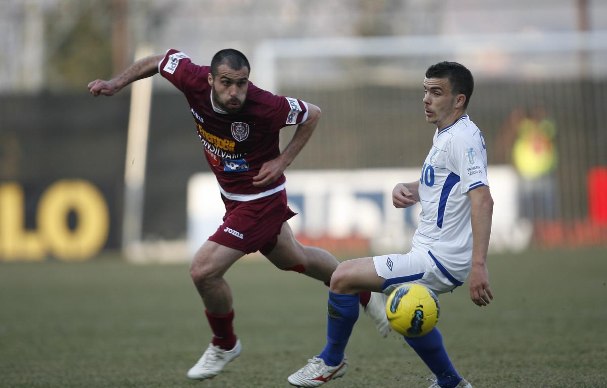 „Acum o să spuneți iar că sunt rasist” » A jucat în Franța, are 500 de meciuri în Superliga și explică diferența: „Nu mi-e rușine să recunosc”
