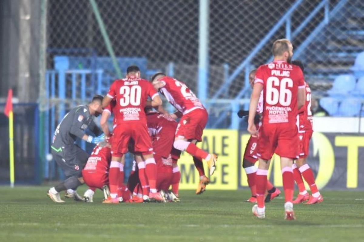 Doi fotbaliști de la Dinamo, făcuți praf după remiza de la Voluntari: „Seamănă cu morsele din Antarctica”