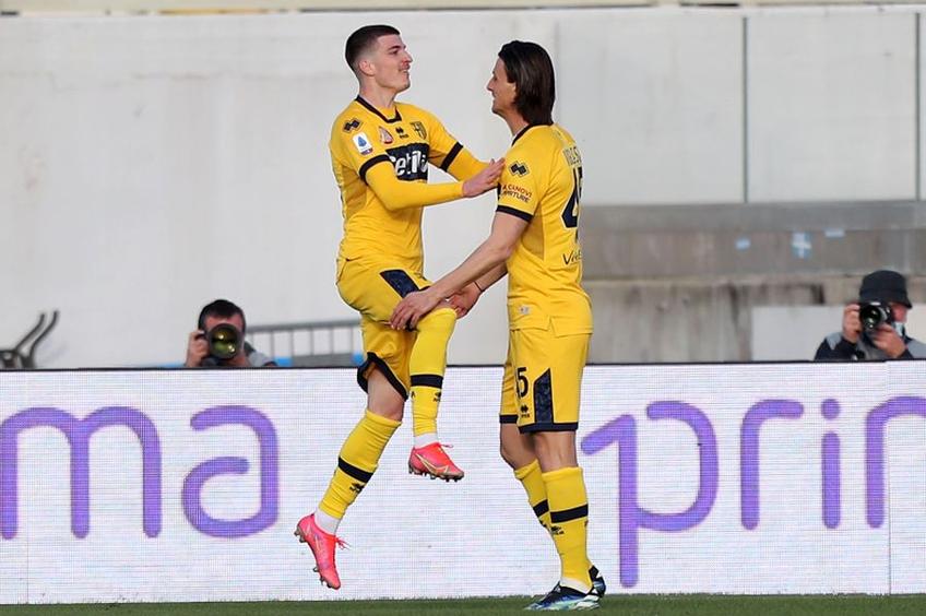 Valentin Mihăilă și Roberto Inglese, Parma // foto: Guliver/gettyimages