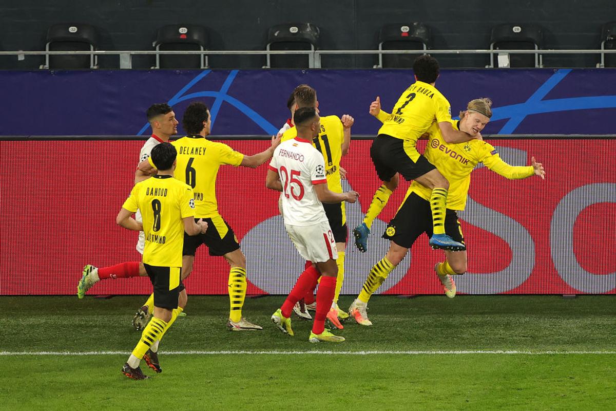 VIDEO + FOTO Scene ireale în Dortmund - Sevilla! Jucătorii n-au înțeles nimic: TREI decizii controversate luate de VAR la o singură fază