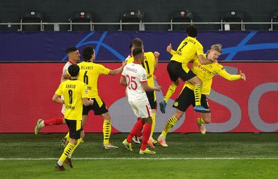 Borussia Dortmund - Sevilla 2-2. VIDEO + FOTO Haaland îi duce pe nemți în „sferturile” Ligii, după un final dramatic!