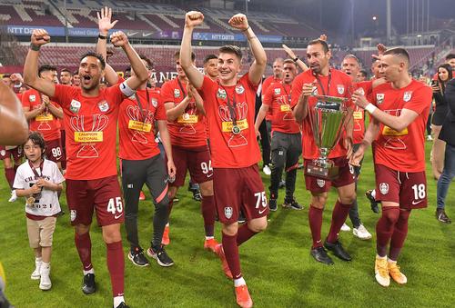Trupa din Gruia s-a obișnuit să
sărbătorească an de an // FOTO: Imago