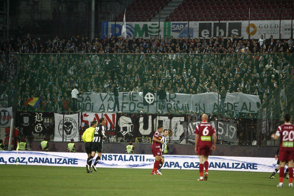 Bilete vândute din portbagaj și acuzații de speculă și distrugere » Ce s-a întâmplat, în Gruia, înaintea derby-ului CFR - U Cluj