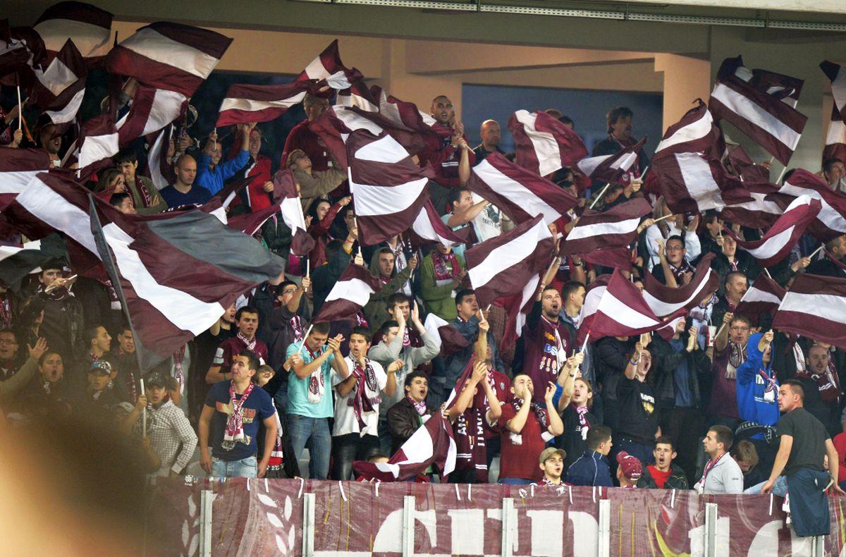 Rivalitatea CFR Cluj - U Cluj, în imagini » Fotografii spectaculoase de la derby-urile dintre „feroviari” și „Șepcile Roșii”