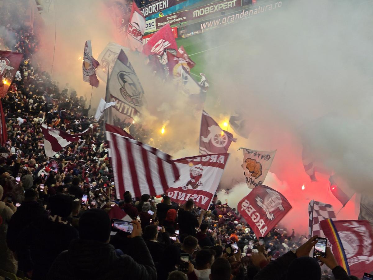 Atmosfera de la Rapid - FCSB