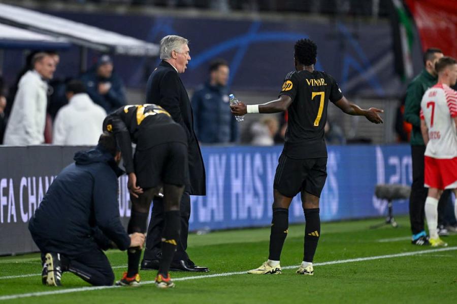 Carlo Ancelotti se revoltă: „Nu am mai văzut niciodată în viața mea un jucător mai persecutat decât el”
