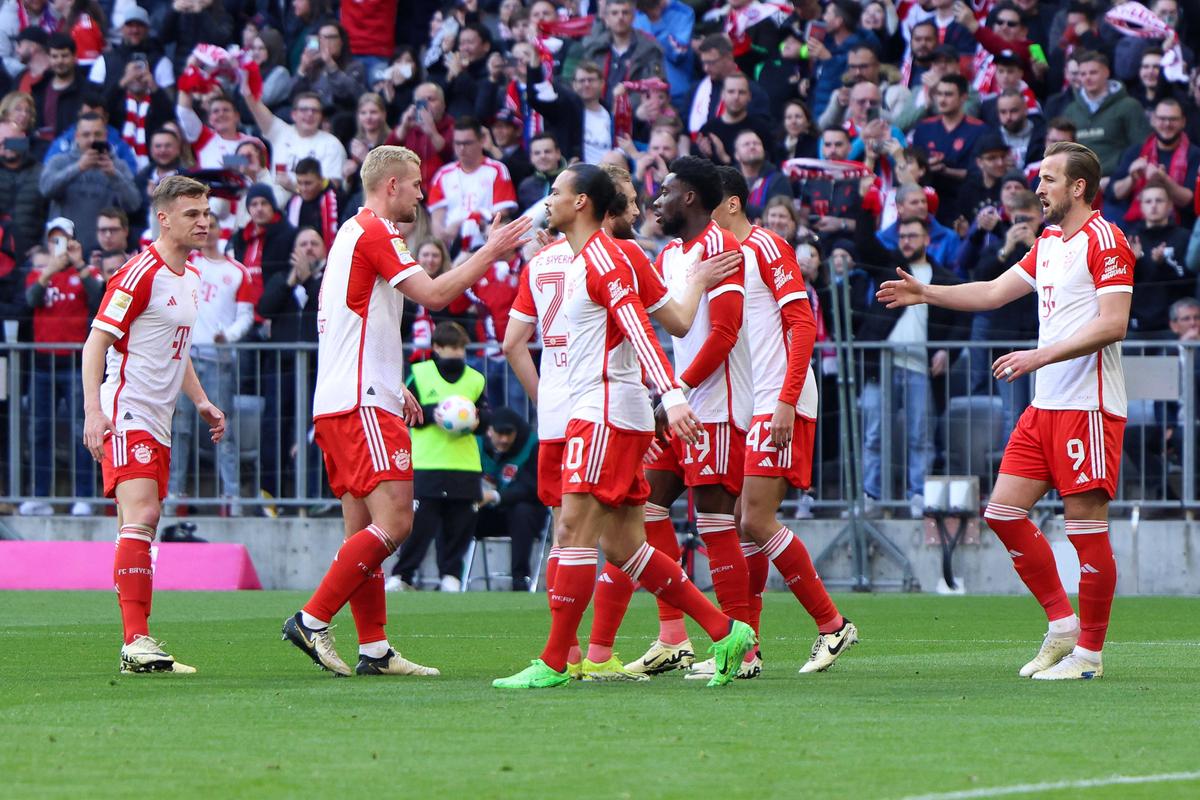 Show în Bundesliga: 9 goluri în Bayern Munchen - Mainz » Kane a scris istorie