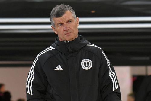 Ioan Ovidiu Sabău, antrenorul de la U Cluj, și-a făcut praf jucătorii după eșecul cu FCU Craiova, scor 2-3.