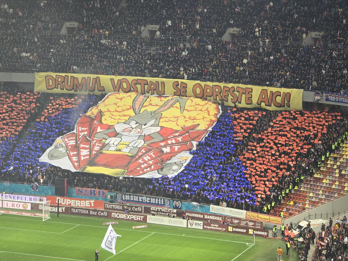 Au curs amenzile la Rapid - FCSB! Jandarmeria a interzis zece ultrași pe stadioanele din România
