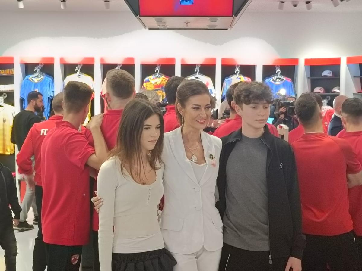 Deschidere magazin Bitolia - Dinamo