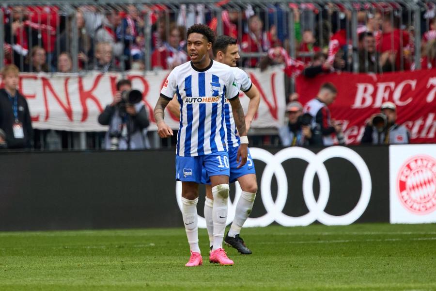 Jean-Paul Boetius / Foto: Imago Images Imagini virale! Jucătorii unui club din Suedia au făcut un gest emoţionant în sprijinul căpitanului care are cancer