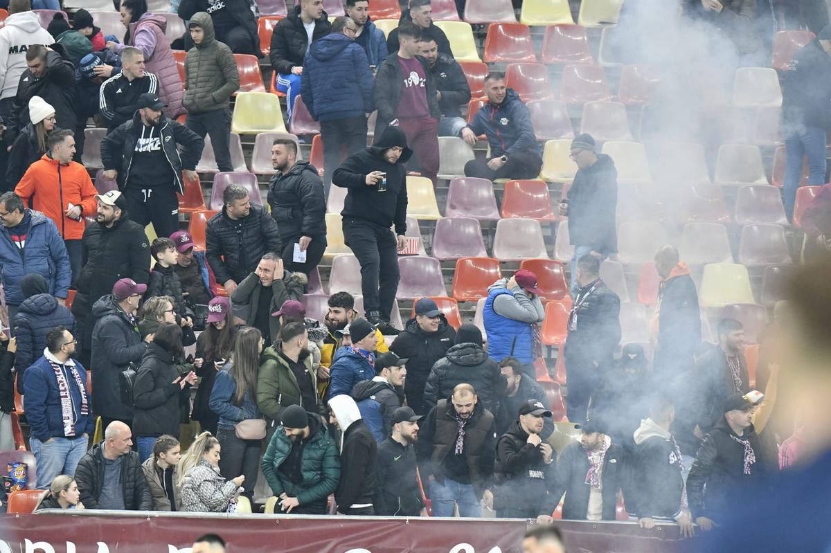 Au curs amenzile la Rapid - FCSB! Jandarmeria a interzis zece ultrași pe stadioanele din România