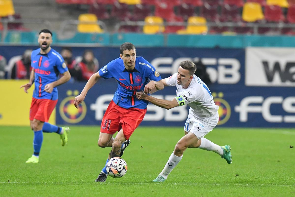 FCSB - Universitatea Craiova, imagini din prima repriză
