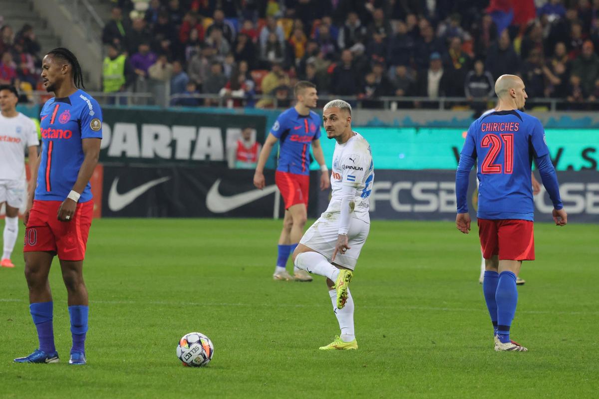 FCSB - Universitatea Craiova, imagini din prima repriză