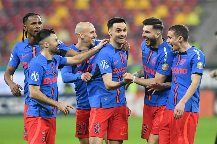 Bucuria FCSB la golul marcat de Adrian Șut în meciul cu Universitatea Craiova/ foto: Cristi Preda (GSP)
