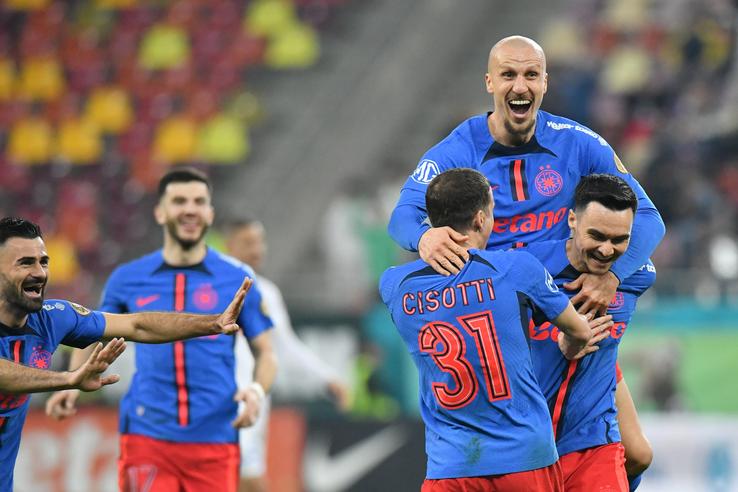 Bucuria FCSB la golul marcat de Adrian Șut în meciul cu Universitatea Craiova/ foto: Cristi Preda (GSP)