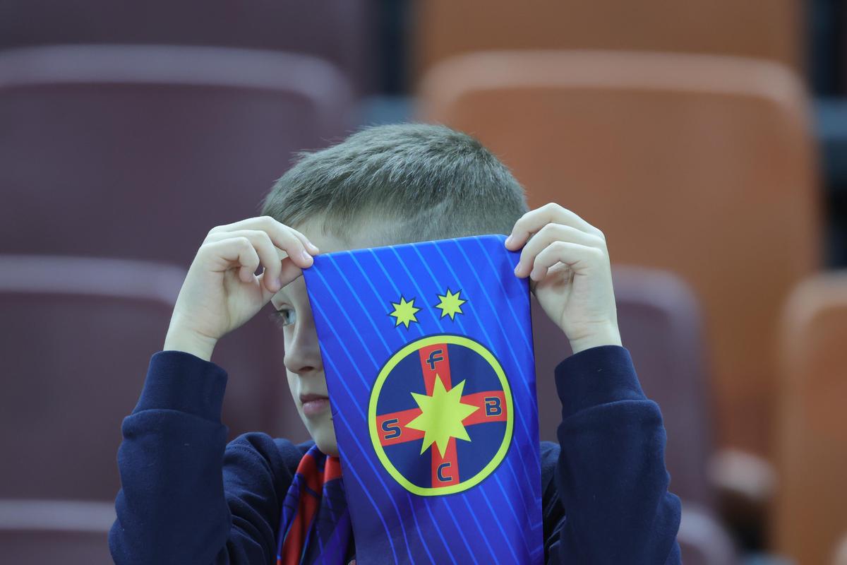 FCSB - Craiova, imagini din stadion înainte de meci
