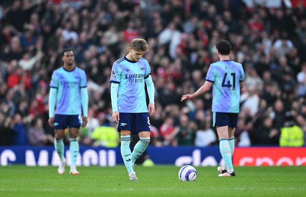 Manchester United - Arsenal 1-1 » „Tunarii” nu au reușit să se impună pe Old Trafford, iar titlul în Anglia pare să fie decis