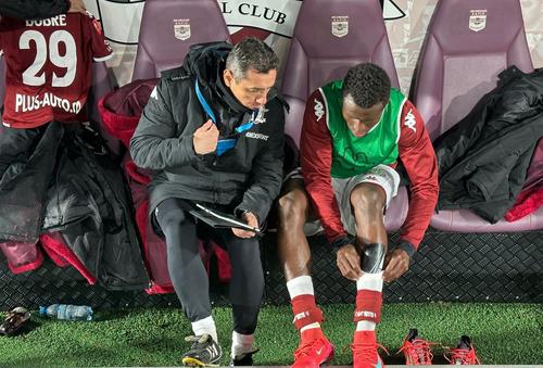 David Ankeye a dezamăgit în Hermannstadt - Rapid 1-0. Foto: Ionuț Iordache, GSP