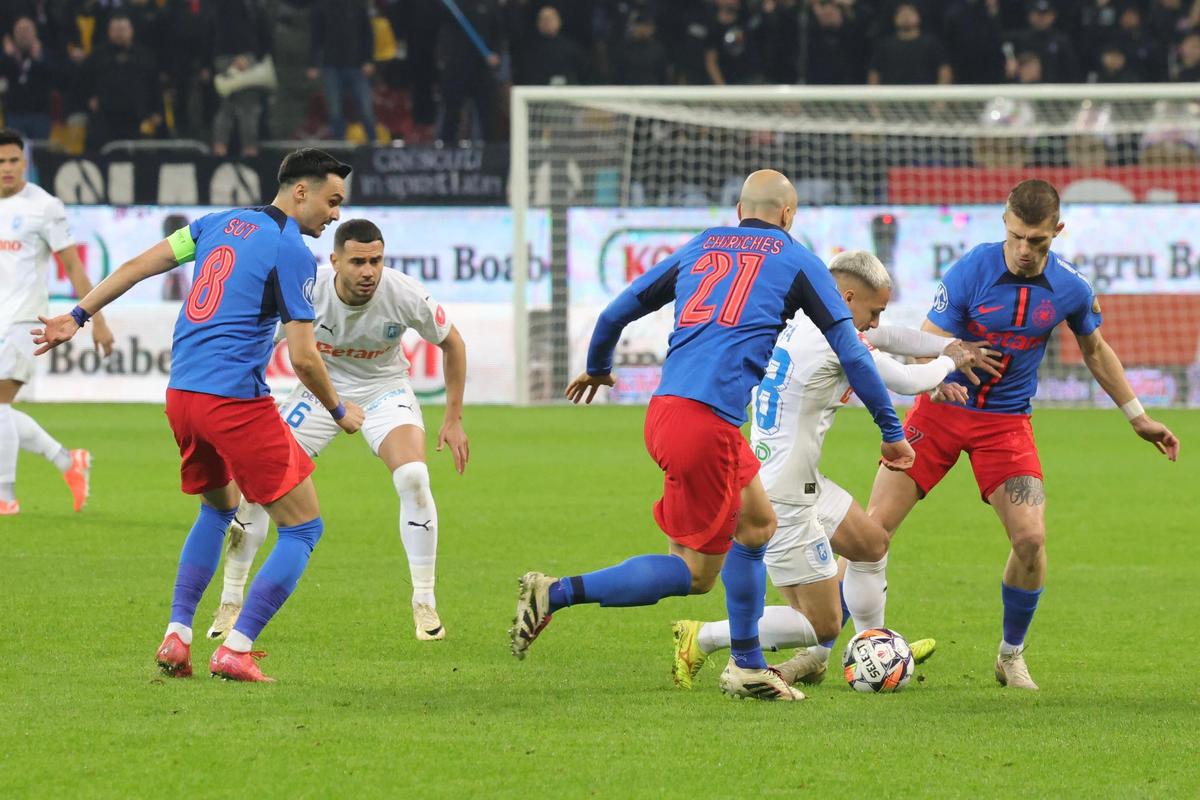 Verdictul specialistului în arbitraj în două faze litigioase din FCSB - Craiova: „Trebuia cartonaș roșu!”