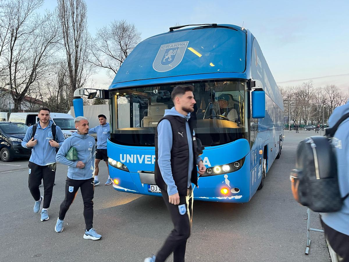 FCSB - Craiova, înainte de meci