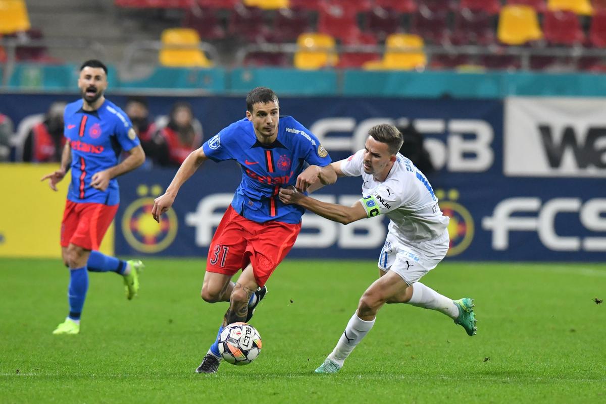 FCSB - Universitatea Craiova, imagini din prima repriză