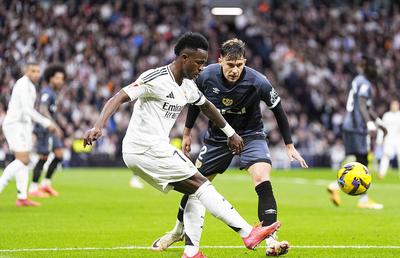 Real Madrid - Rayo Vallecano 2-1 » Mbappe și Vinicius au egalat-o pe Barcelona. Cum s-a descurcat Rațiu în examenul de pe „Bernabeu”