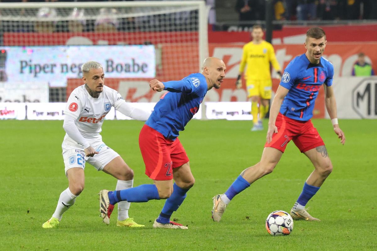 FCSB - Universitatea Craiova, imagini din prima repriză