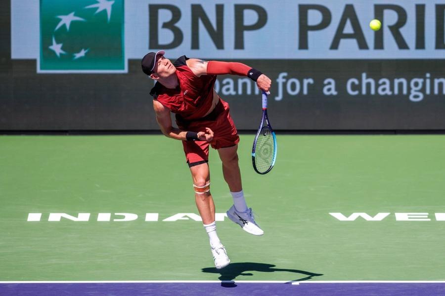 Jack Draper la serviciu în timpul turneului de la Indian Wells Foto: Imago Images Campionul en-titre de la Indian Wells a luat măsuri după revenire: „Nu aveam nevoie de asta”