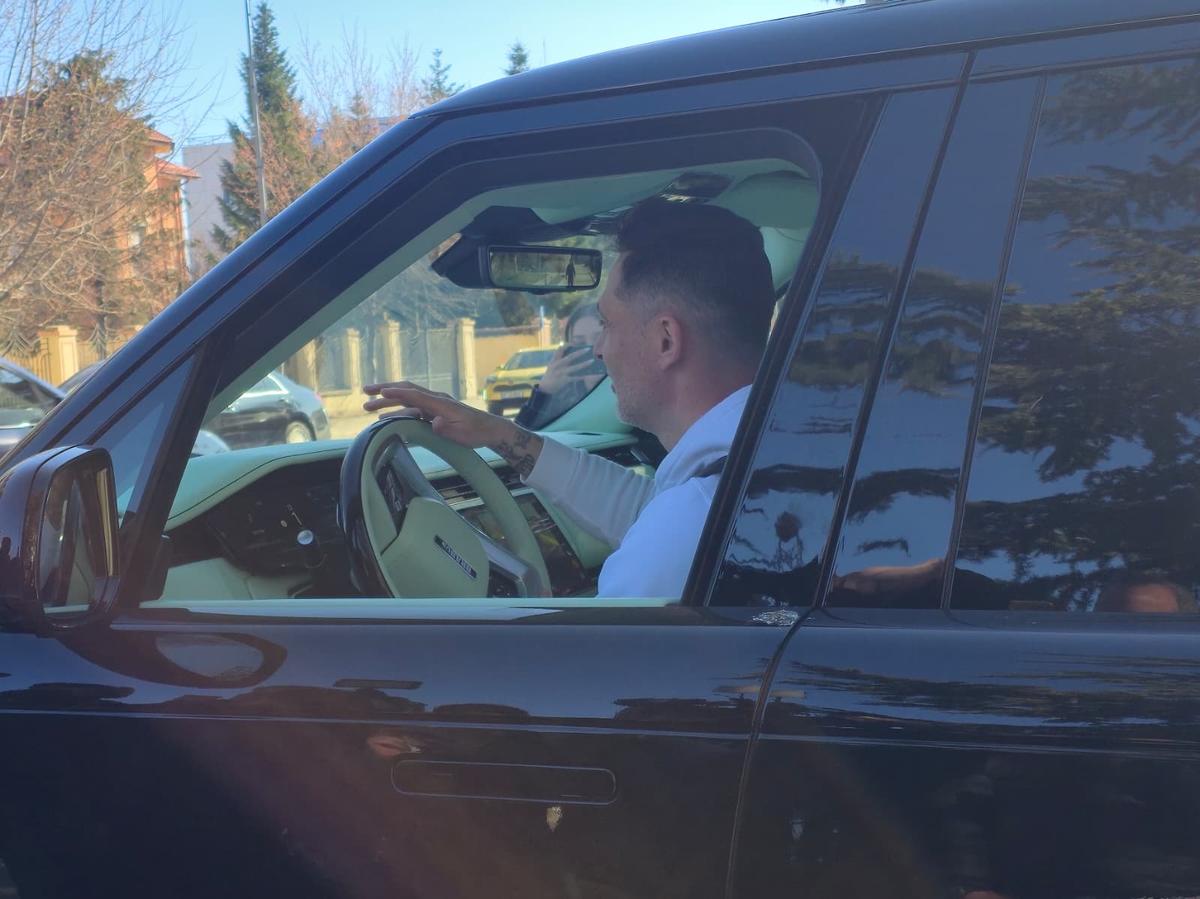 „Bestia” de 400.000 de euro cu care a apărut Mirel Rădoi la întâlnirea cu Gigi Becali: cum arată mașina modificată » Imagini spectaculoase