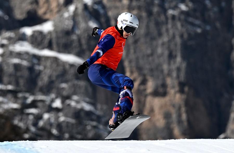 Cecile Hernandez în acțiune la Jocurile Paralimpice 2026 Foto: Guliver/GettyImages Are 51 de ani și suferă de o boală degenerativă, dar și-a păstrat titlul la Jocurile Paralimpice de la Milano Cortina cu un vis împlinit