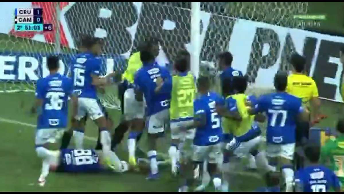 Bătaia din Cruzeiro - Atletico Mineiro