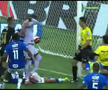 23 de eliminări, scene de o SĂLBĂTICIE rară » Pumni și picioare între jucători, portarul dat cu capul de bară!