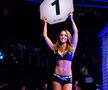 Ce pereche! Ring-girls din UFC, topless pe Instagram. Cele două fac autoizolarea mai frumoasă