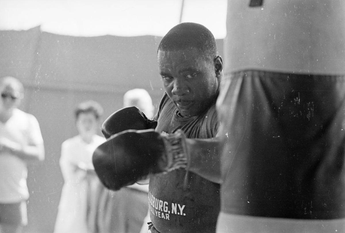 Sonny Liston, executat de Mafie? Box, înțepături de seringă, o dansatoare de cabaret și afirmații șocante: „Tatăl meu a fost acolo la crimă”