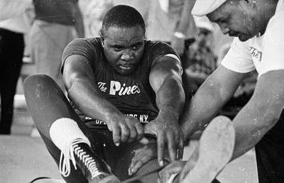 Sonny Liston, executat de Mafie? Box, înțepături de seringă, o dansatoare de cabaret și afirmații șocante: „Tatăl meu a fost acolo la crimă”