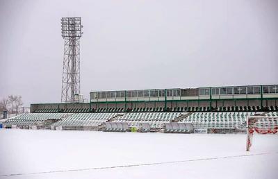 Imagini incredibile înainte de Sepsi - FCSB » Cum arată gazonul care miercuri era acoperit de zăpadă