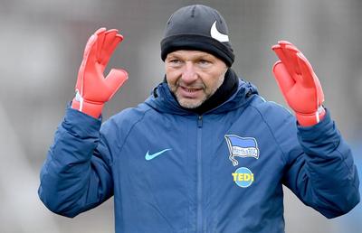 Șocant! Un antrenor de portari xenofob dat afară de club a declanșat un scandal politic uriaș între Ungaria și Germania!